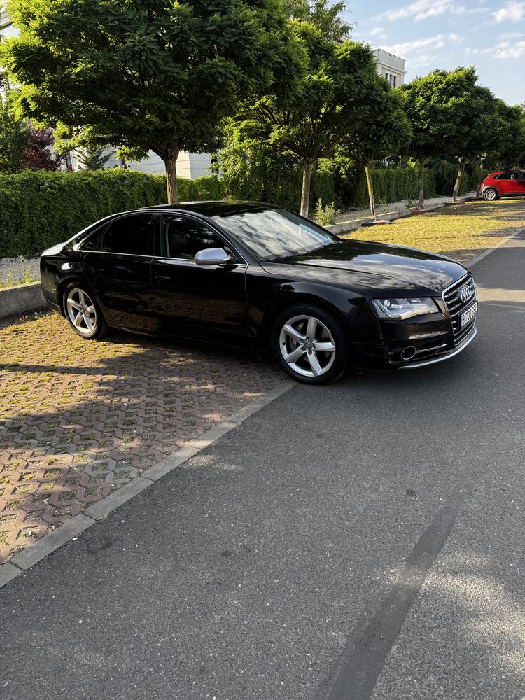 Audi A8 Pachet S8