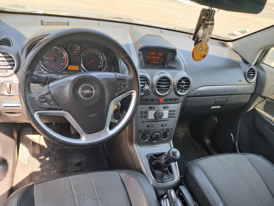 Vând Opel antara