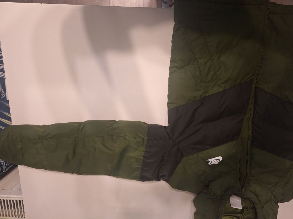 Детско зимно яке Nike 137 - 147 см