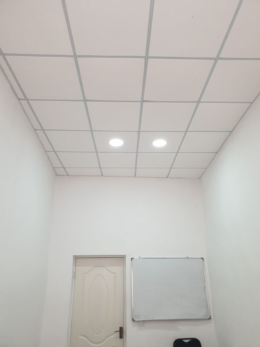 O'quv markazi xonalari Beruniy metroda