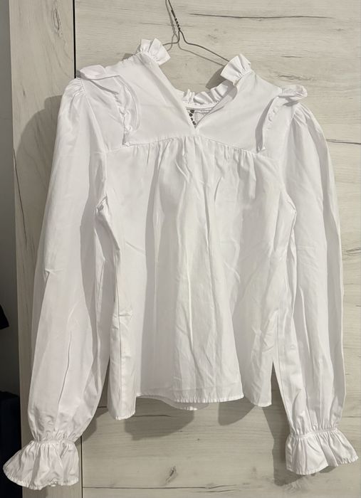 Vând cămașa Reserved