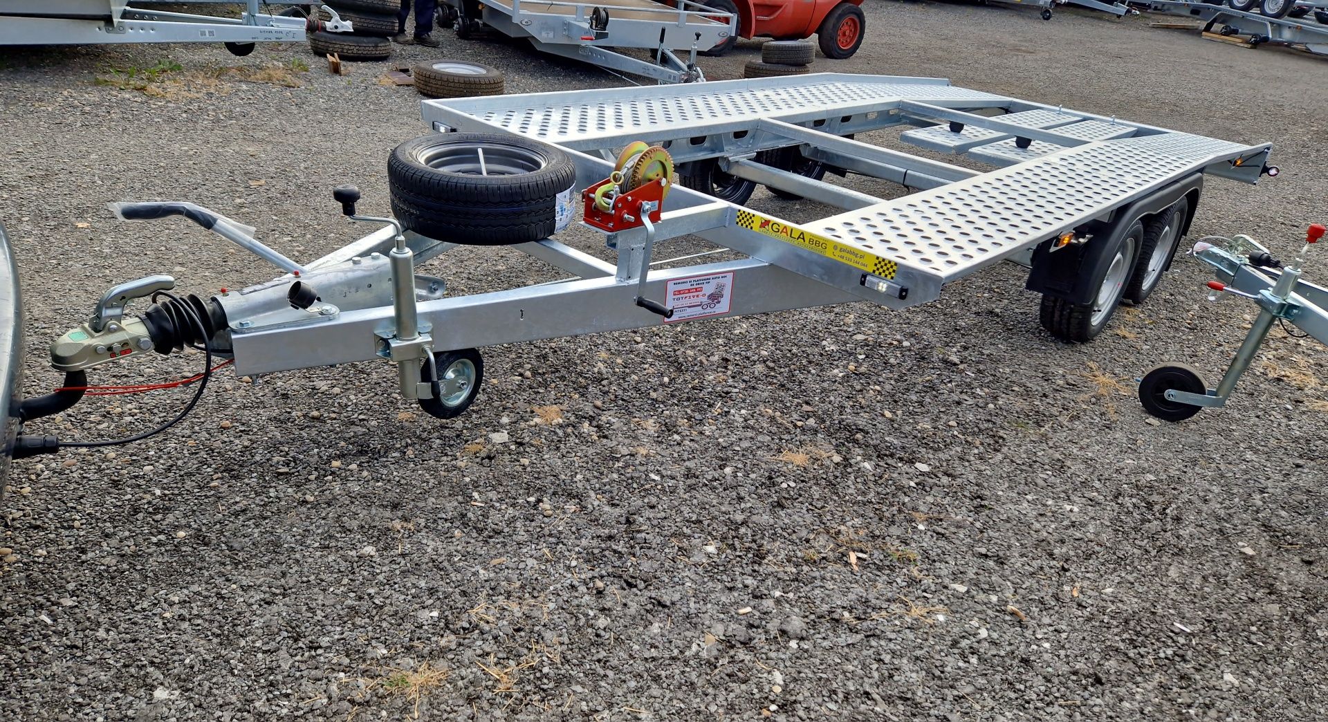 Tractari /Inchirieri platforme/trailer/remorci auto 4.5x2m an 2023