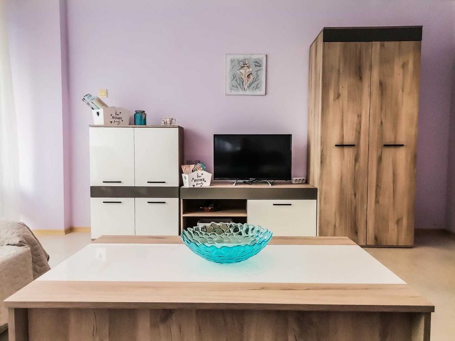 Дава се под наем Тристаен апартамент в Бургас, Лазур - 65 кв.м за 255 € - Снимка #2