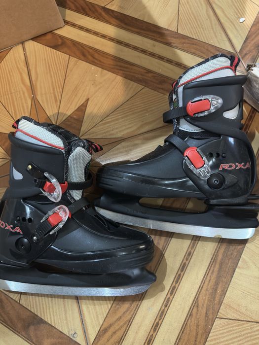 Patine pentru gheata -marime 37-41 NOI
