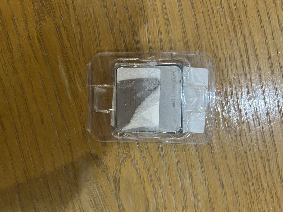 Продаю AMD RYZEN 5 2600