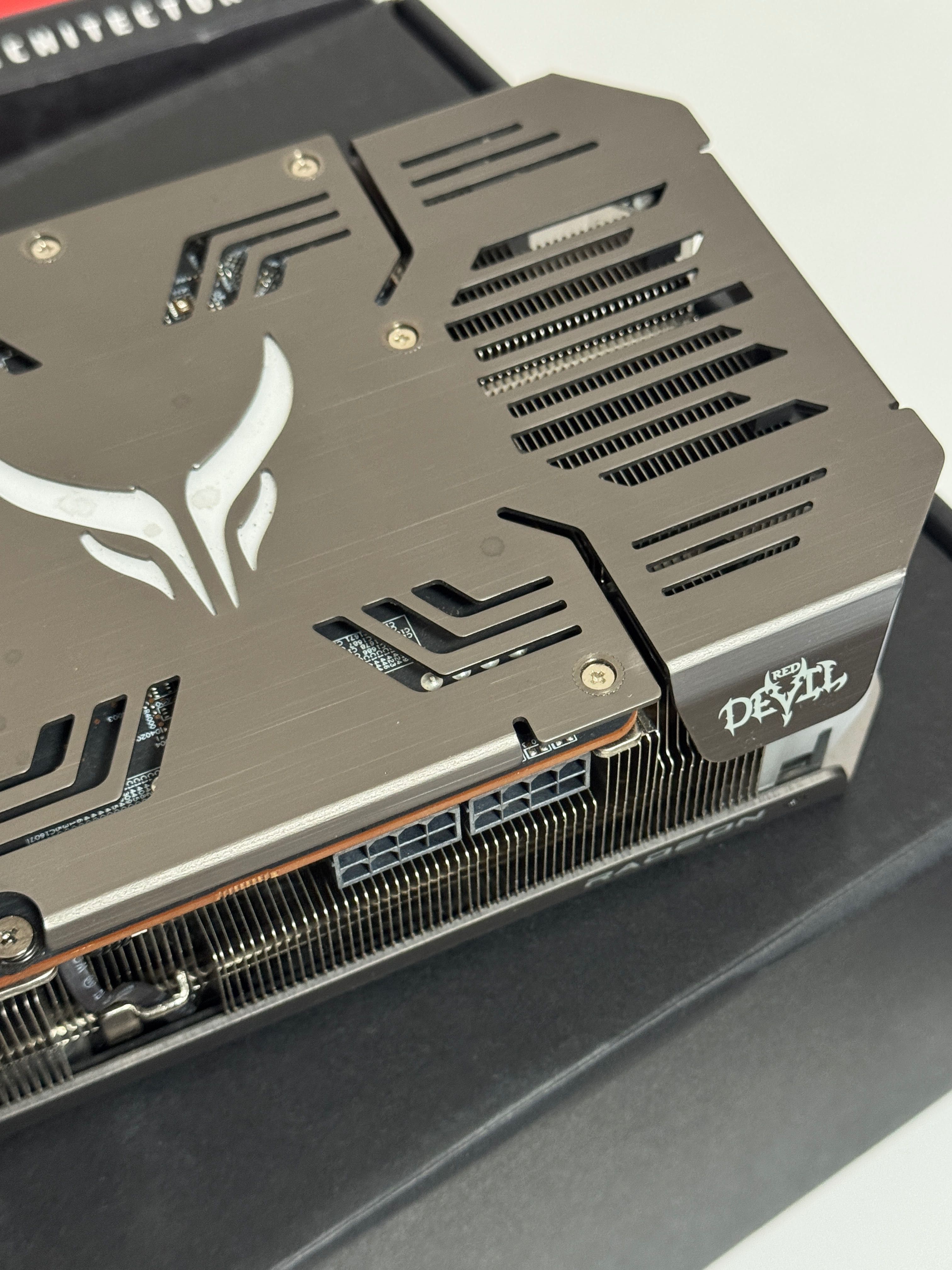 видео карта PowerColor Red Devil RX 6800 XT