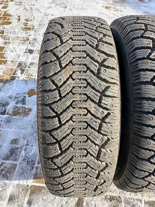 Шины 235/75 R15 - "Tunga Nordway" (Россия), шипованные.