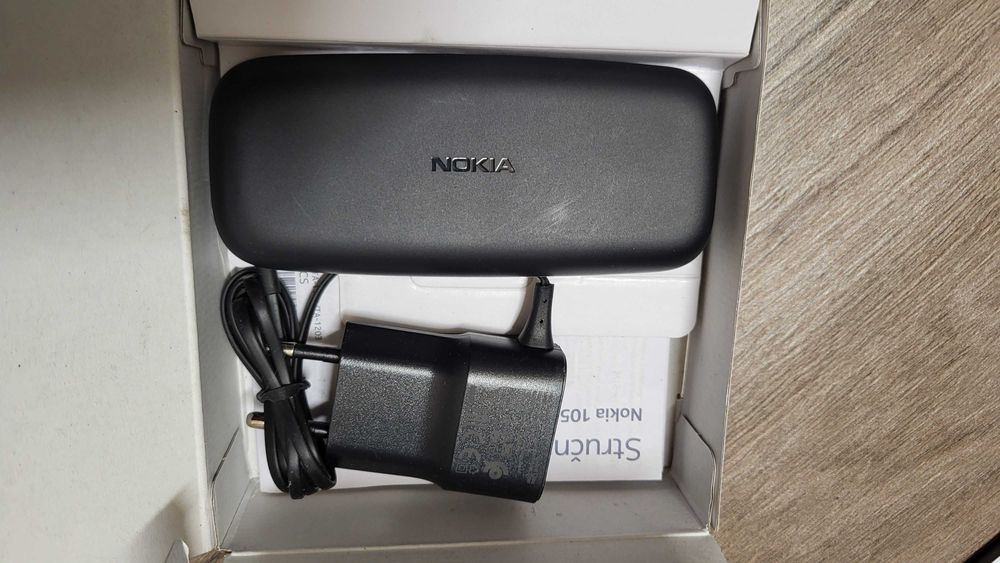 NOKIA 105  telefon folosit fuctional 60 lei