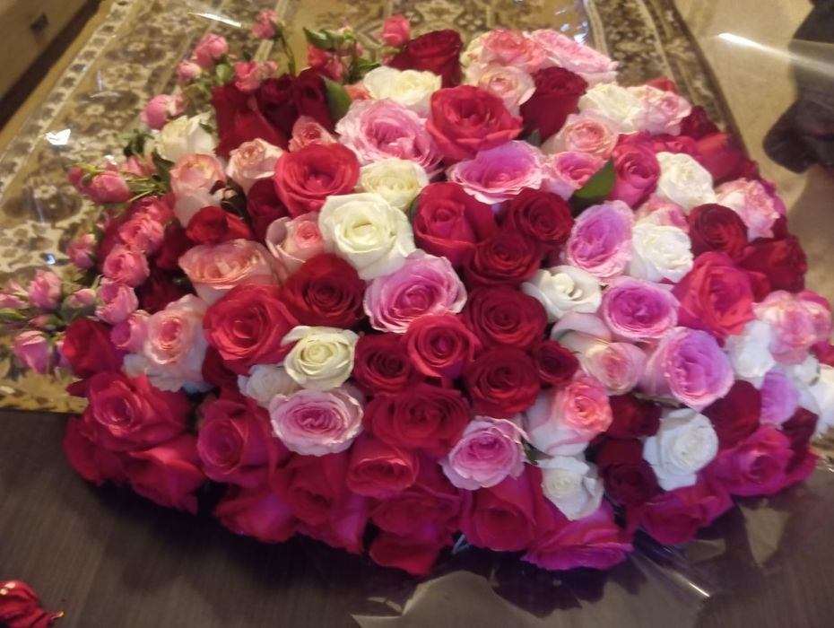 Продам Букет роз 201шт.срочно