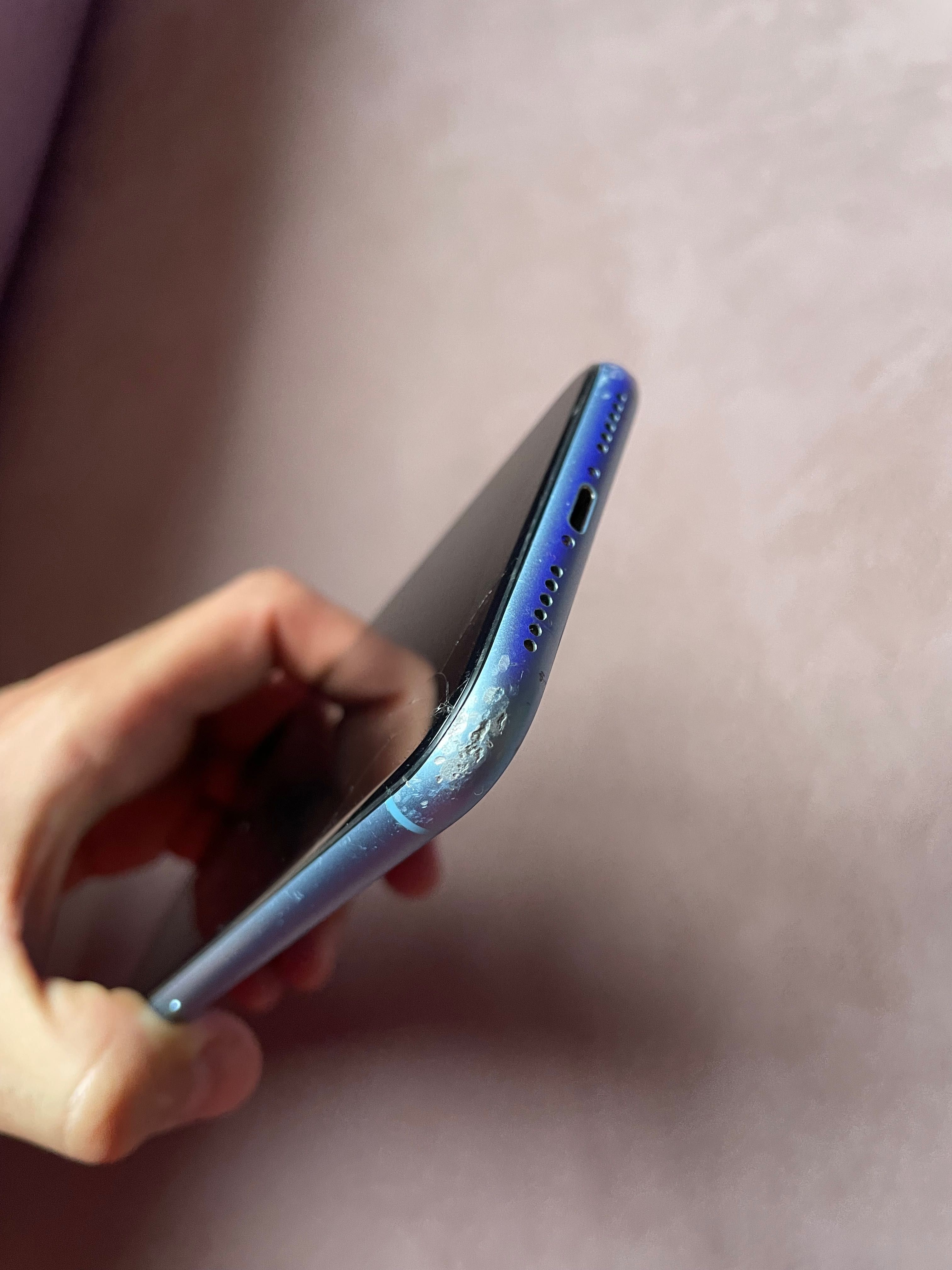 Apple Iphone XR blue