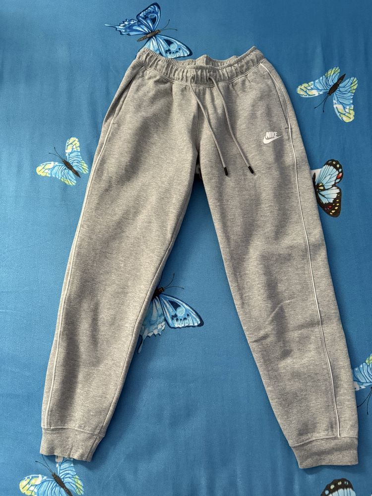 Дамско долнище Nike