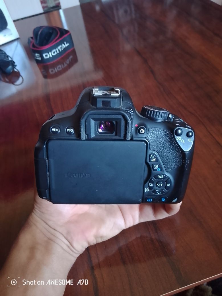 Canon 650D video va foto uchun