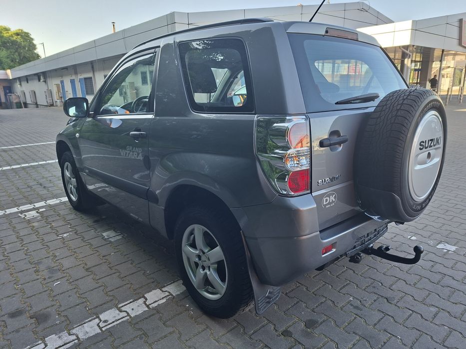 Vând Suzuki Grand Vitara 1.6 Benzină 4x4