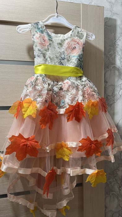 Платье осеннее нарядное