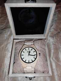 Дървен часовник за ръка