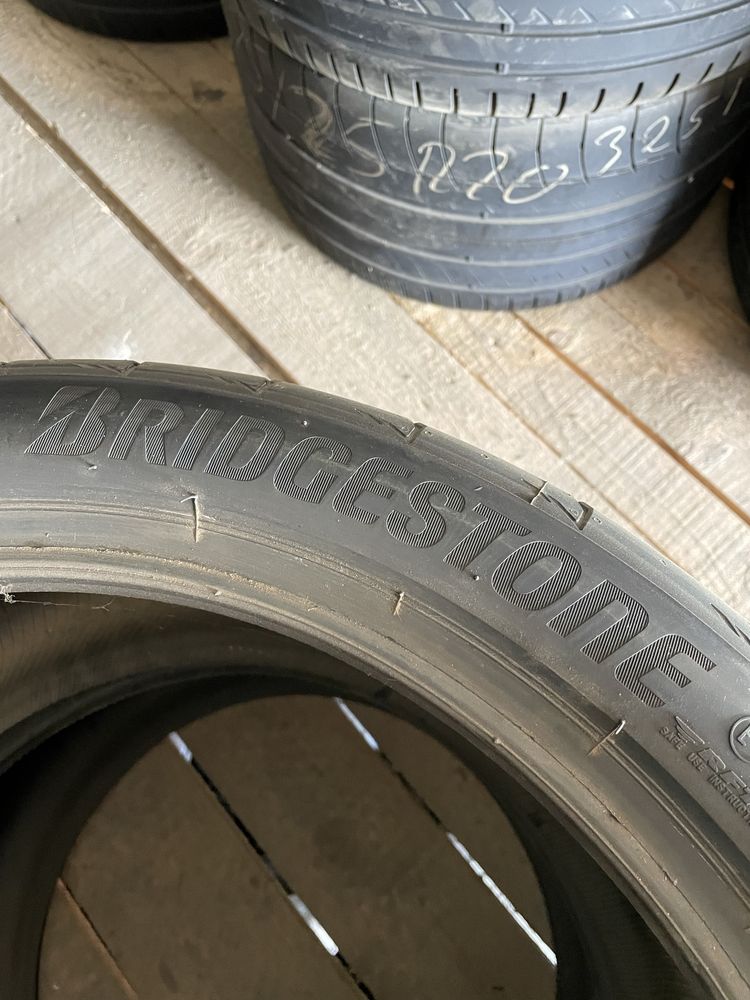 315/30/20 BRIDGESTONE RunFlat 2бр. Нови Гуми