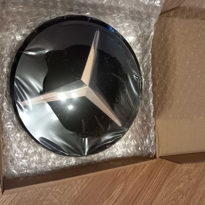 Sigla Mercedes 3D
