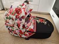 Кош за новородено Cybex priam spring blossom light