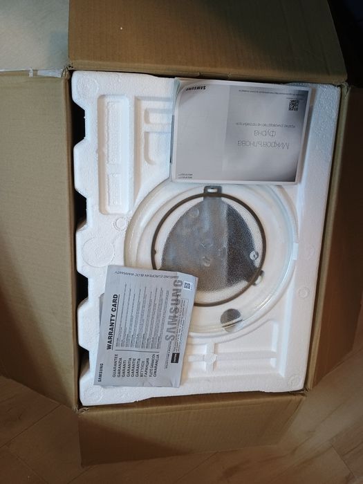 Cuptor microunde  cu grill,23L ,Samsung,interior ceramic