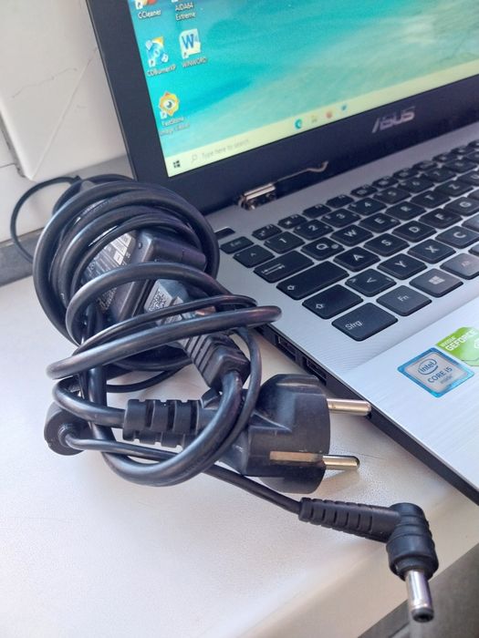 Asus X555 LB, I5 5200U,SSD,8gbram