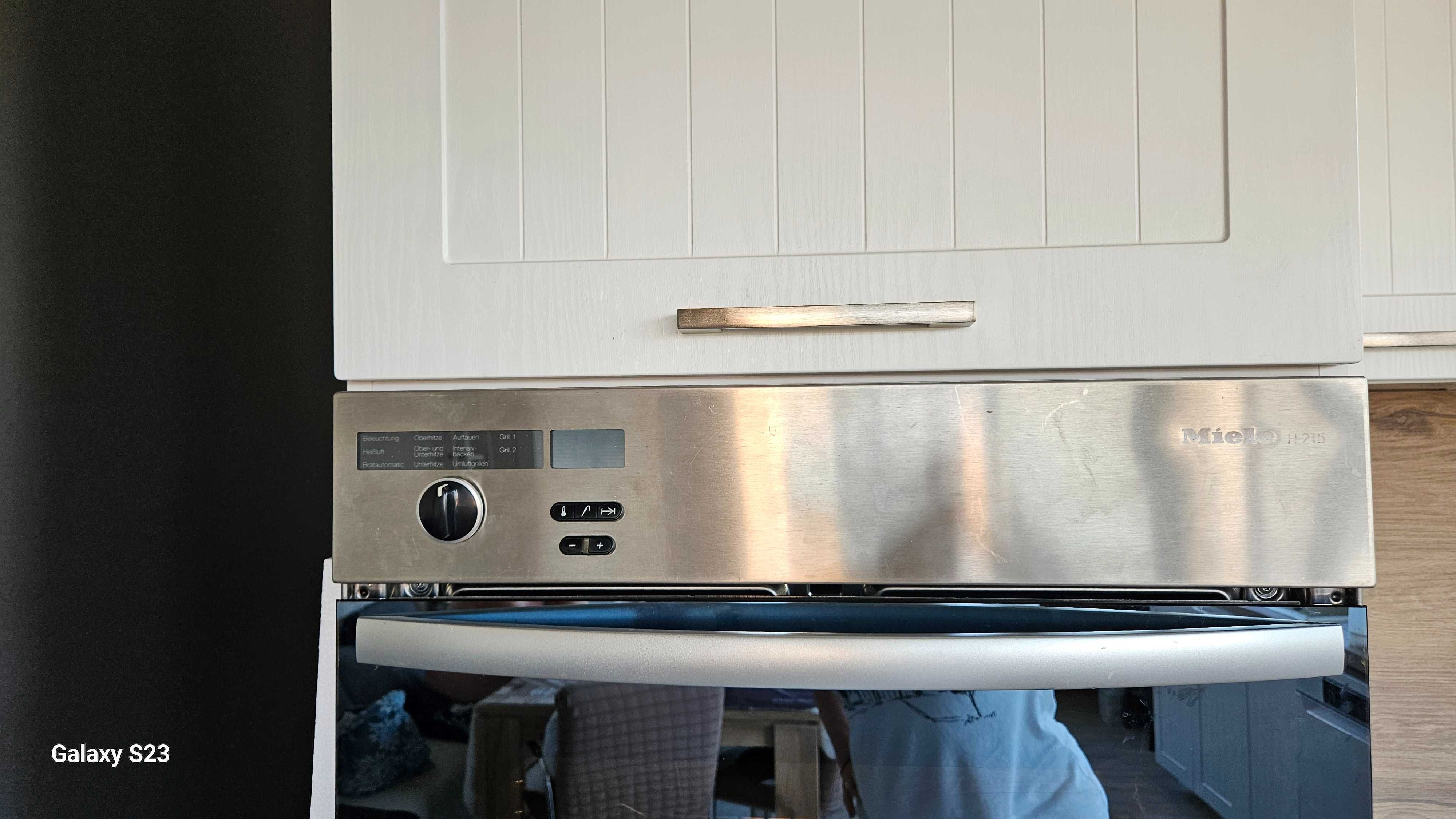 Фурна за вграждане Miele H215