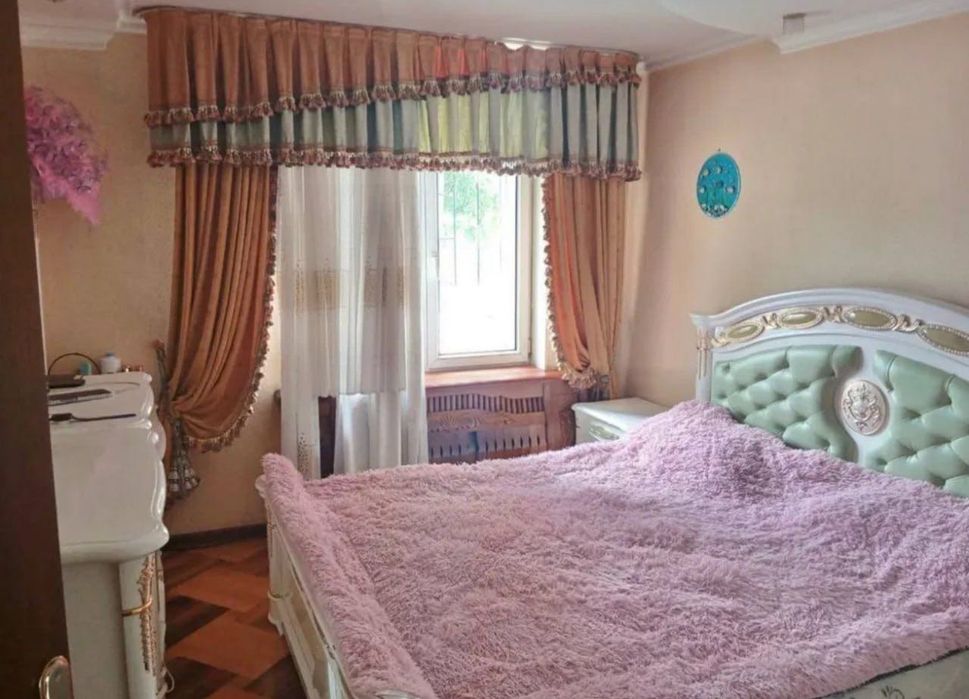 Продается 3 комнатная квартира ремонт ул.Шота Руставели