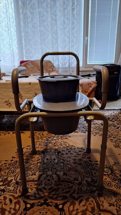 Тоалетен стол СИСО