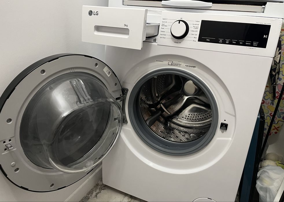 Mașină de spalat LG 9KG utilizată 1 an garantie + factura Emag