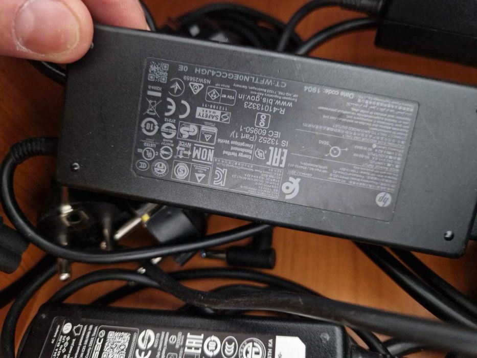 Incarcator laptop  DELL HP
