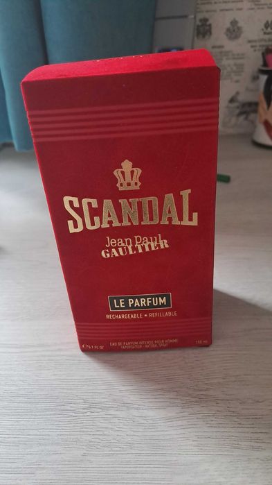 Jpg sacndal pour homme le parfum