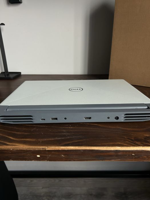 Гейминг лаптоп Dell G15