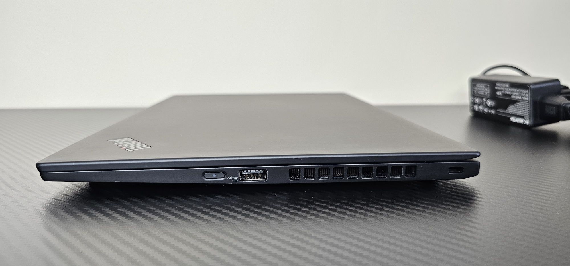 Лаптоп Lenovo Think Pad X1 Carbon 7 Touch