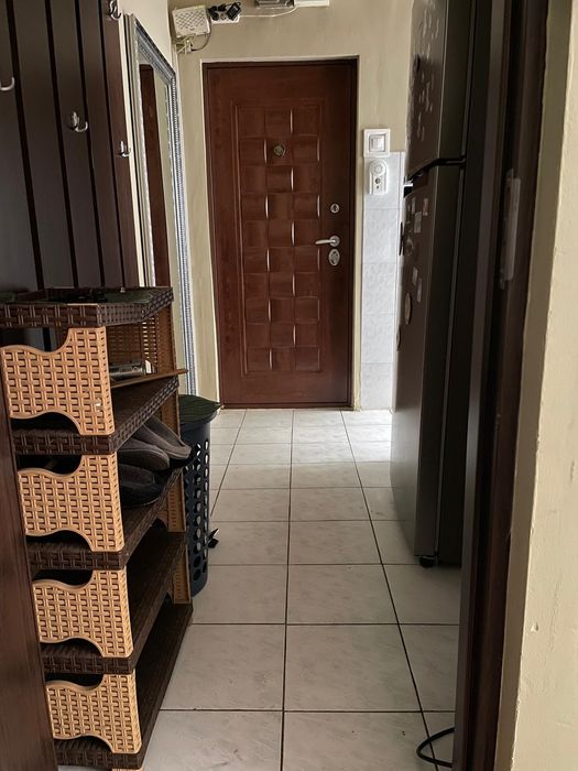 Inchiriez apartament