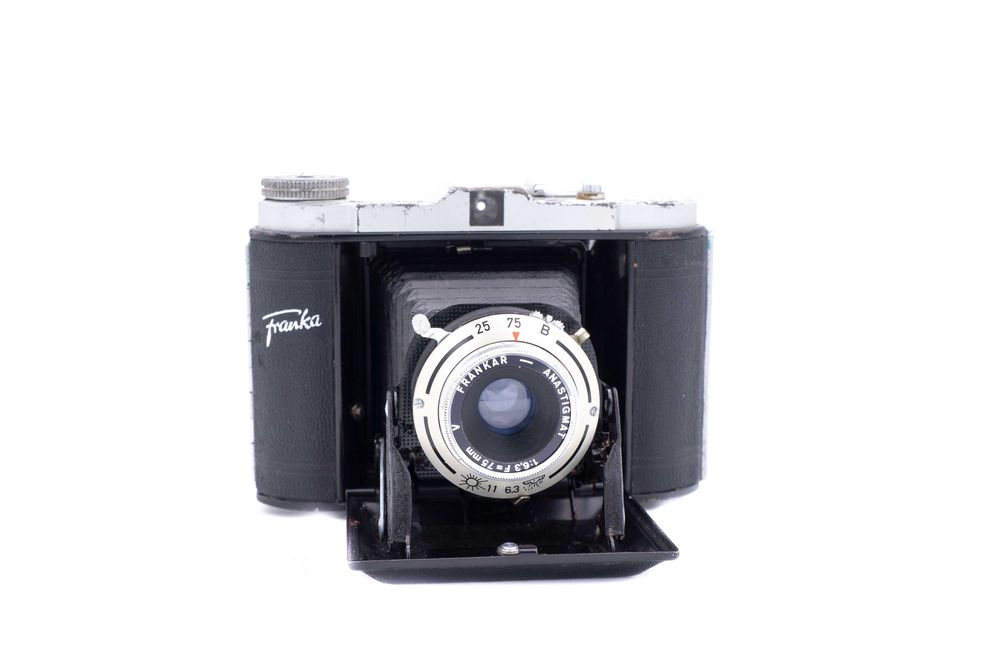 Aparat foto mediu Franka Solida