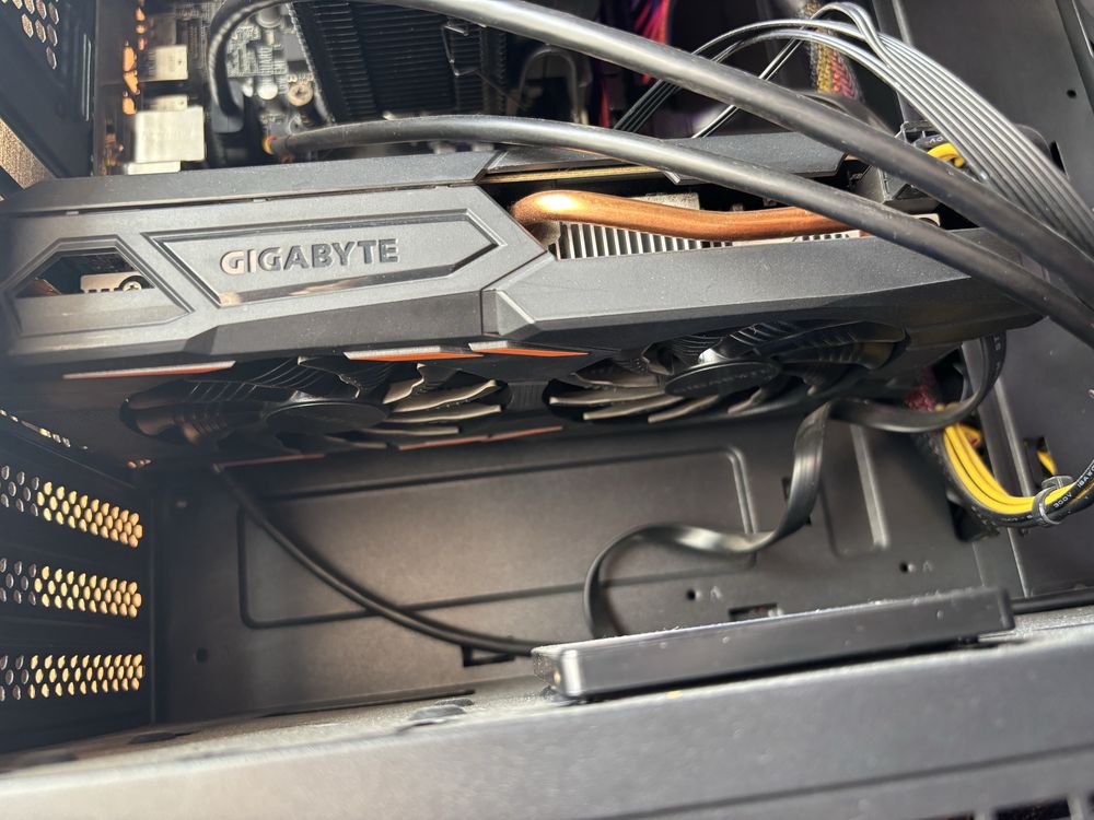 Продам видеокарту Gigabyte gtx 1050ti