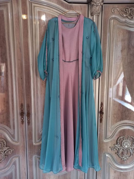 Abaya Ayollar Oqshom libosi 500 ming