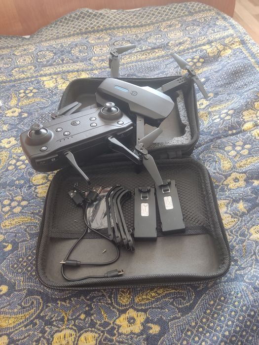 Продам дрон маленький