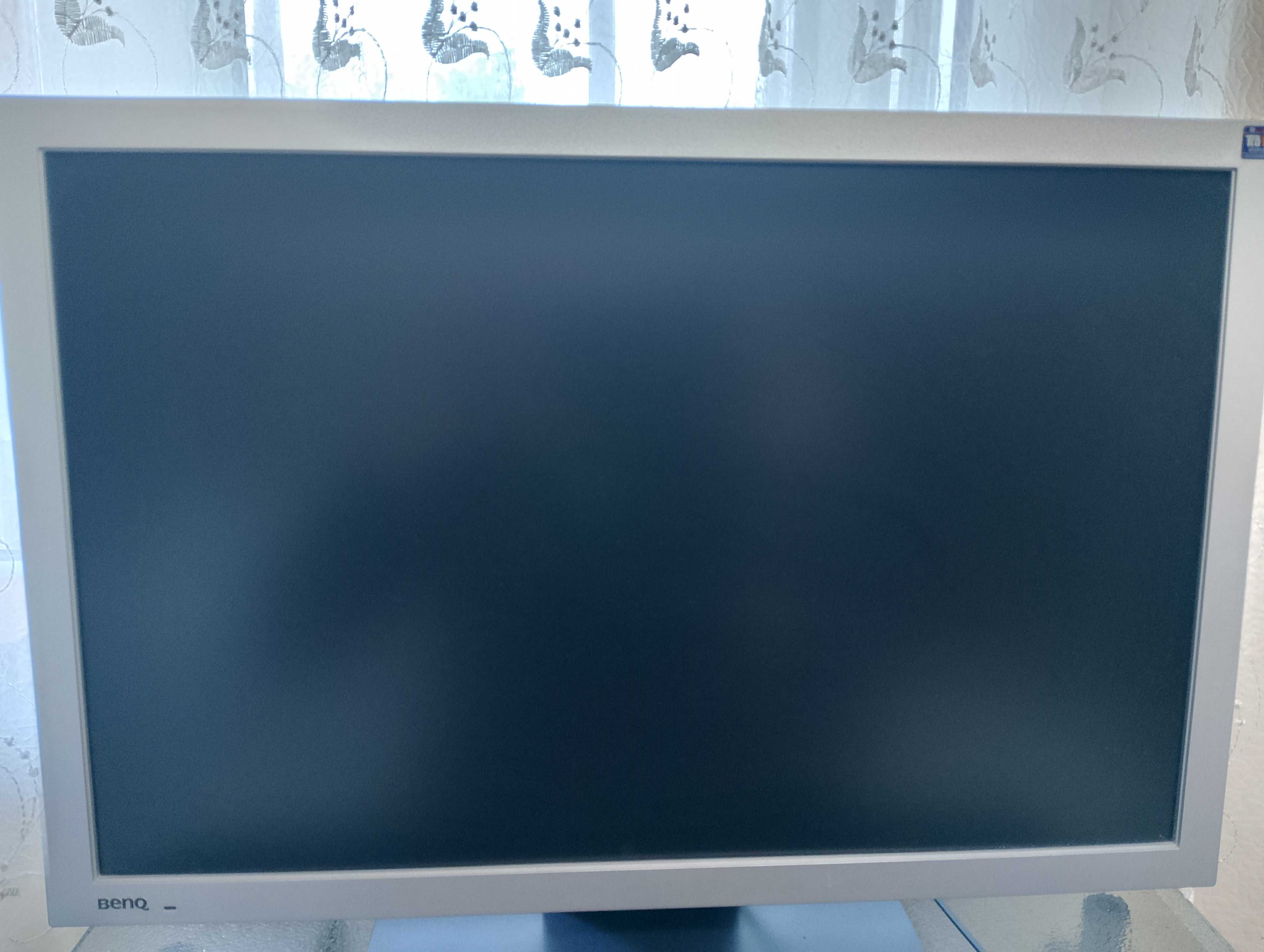 Монитор BENQ 22"