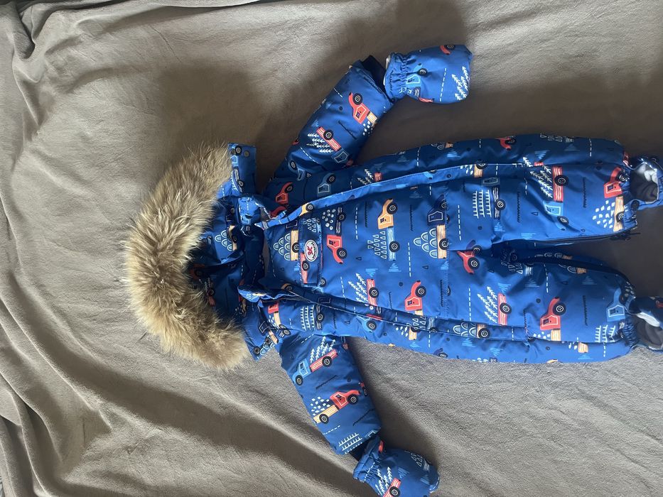 Продам зимний комбенизон на мальчика