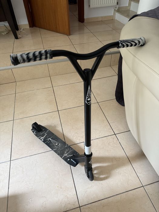 Trotinetă Freestyle Street Surfing TORPEDO White Crack 2024