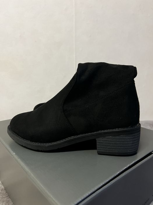 Велурени ботуши над коляното