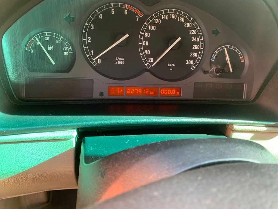 Vand BMW 850i e31 v12 istoric