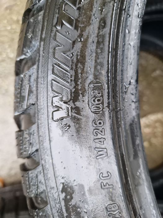 Anvelope PIRELLI 235/40/19