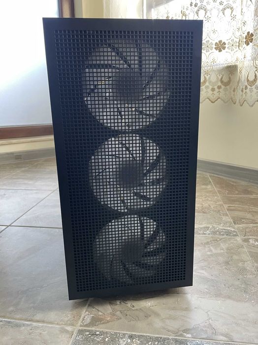 Компютърна кутия DeepCool CH560 Digital (Mid-Tower, черен, ATX)