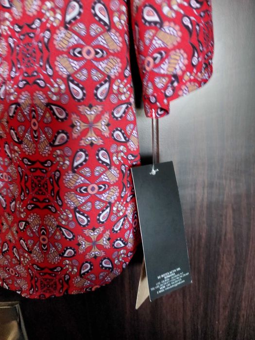 Bluza NOUA, cu eticheta, marimea 50-54