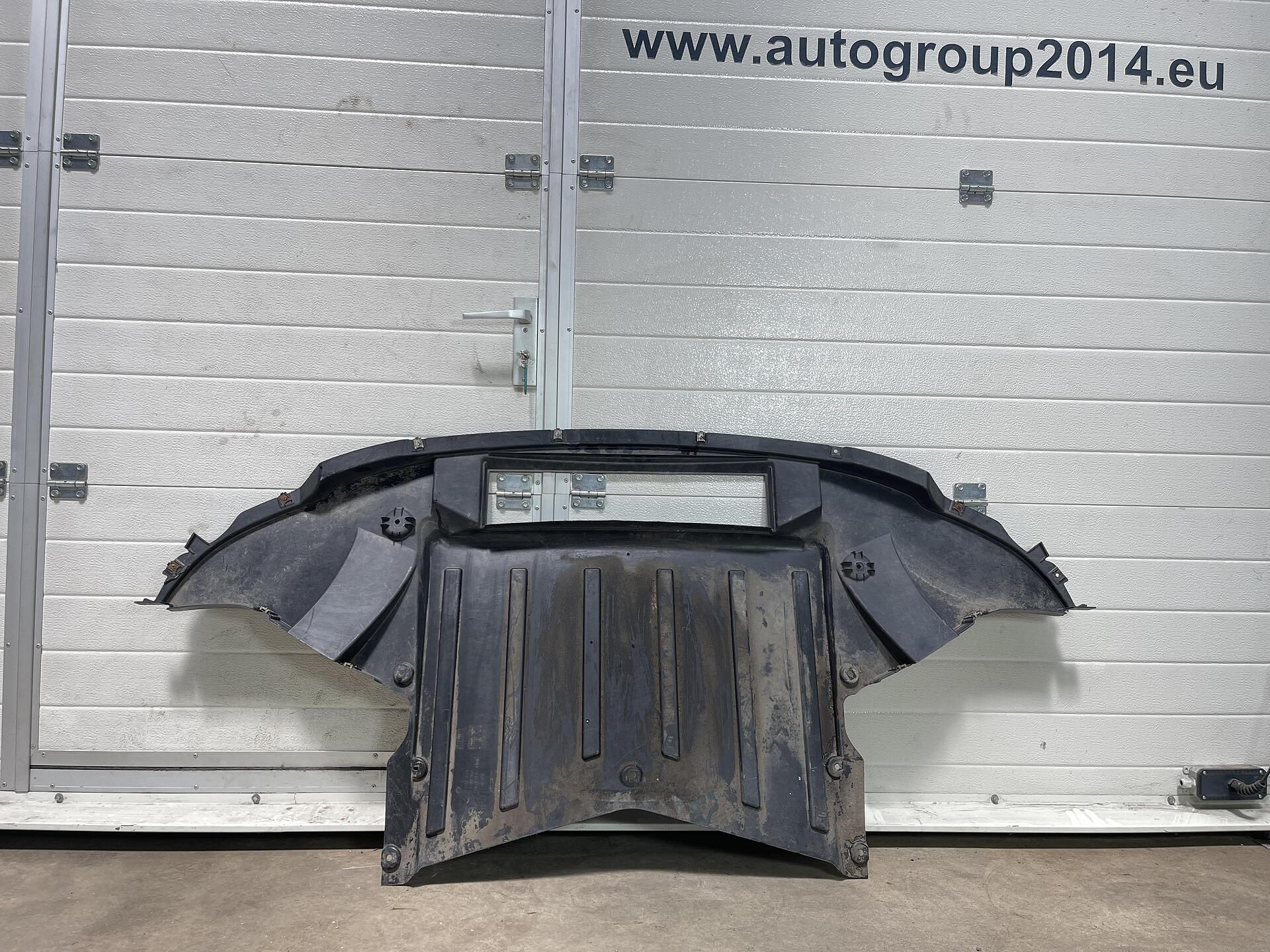 Кора под предна броня - двигател за bmw 5er m5 f10 - 8049956
