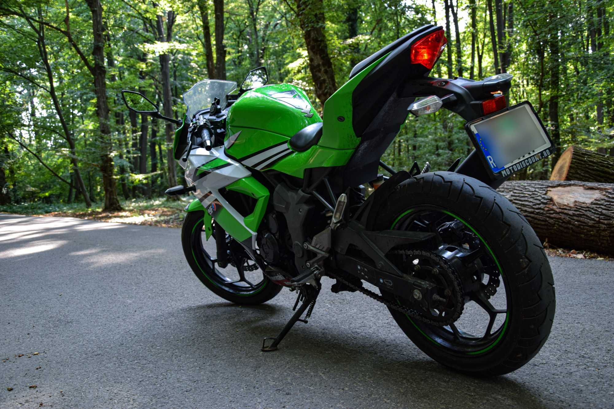 Kawasaki Ninja 250SL A2