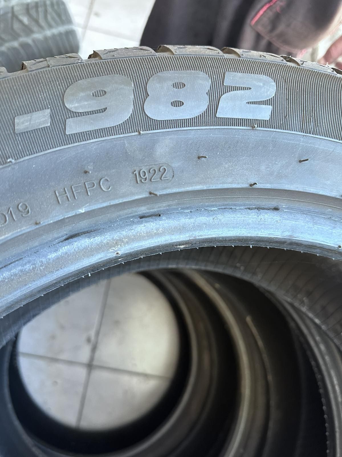 4 бр-Зимни гуми на един сезон 255/50R19 103H