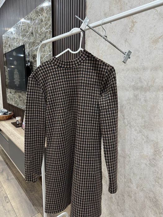 Платье новое, не носила ни разу