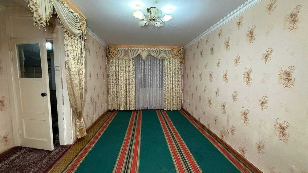 Фрунзиский Часпик 3 қаватда 3 хонали квартира сотилади. D: 1540